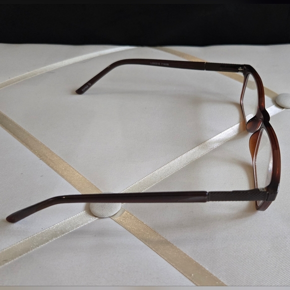 Foster Grant Prescription Brown Eyeglasses - Picture 4 of 6